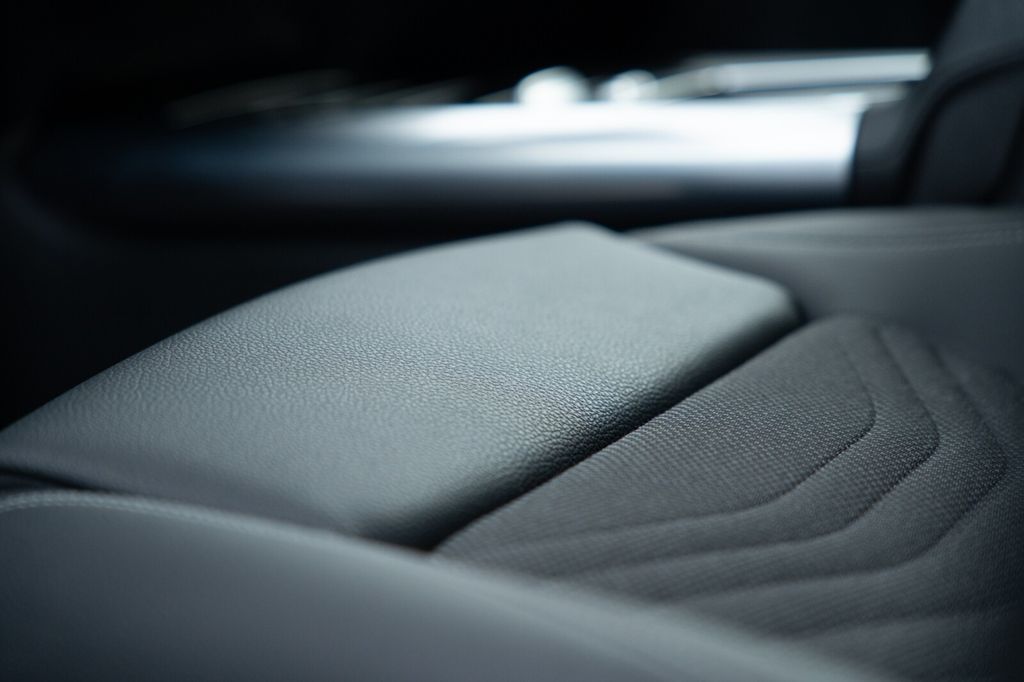 Mercedes-Benz B 200 2024