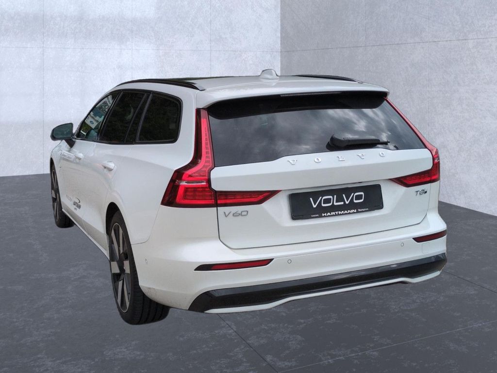 Volvo V60 2025