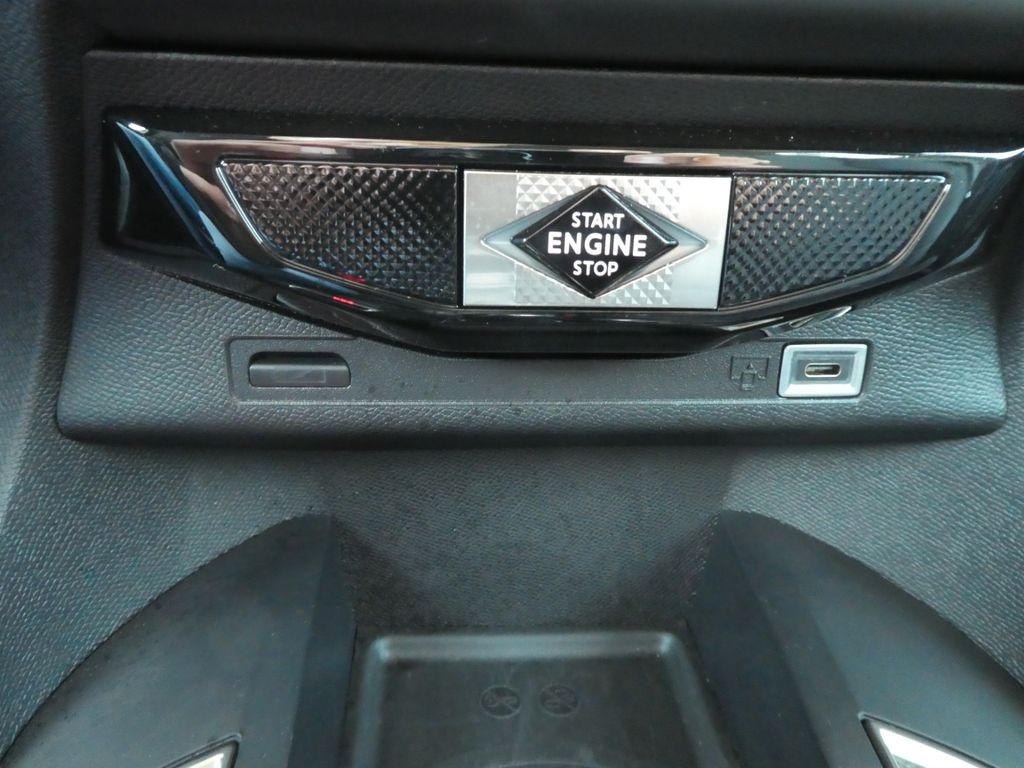 DS Automobiles DS3 2024