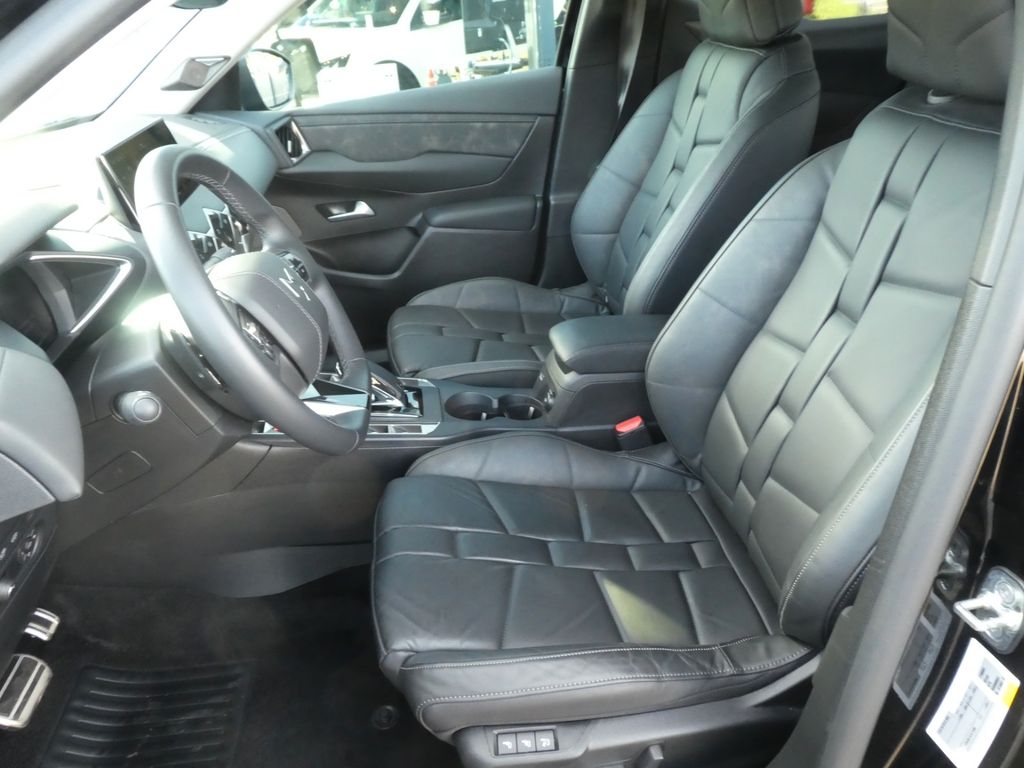 DS Automobiles DS3 2024