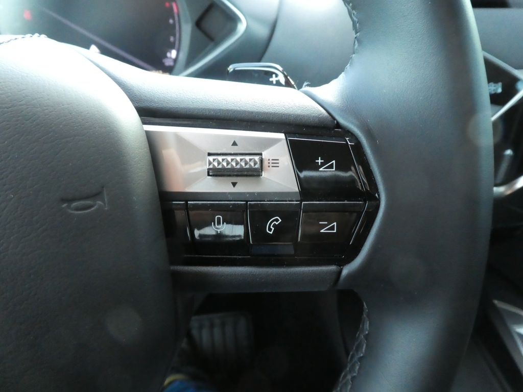 DS Automobiles DS3 2024