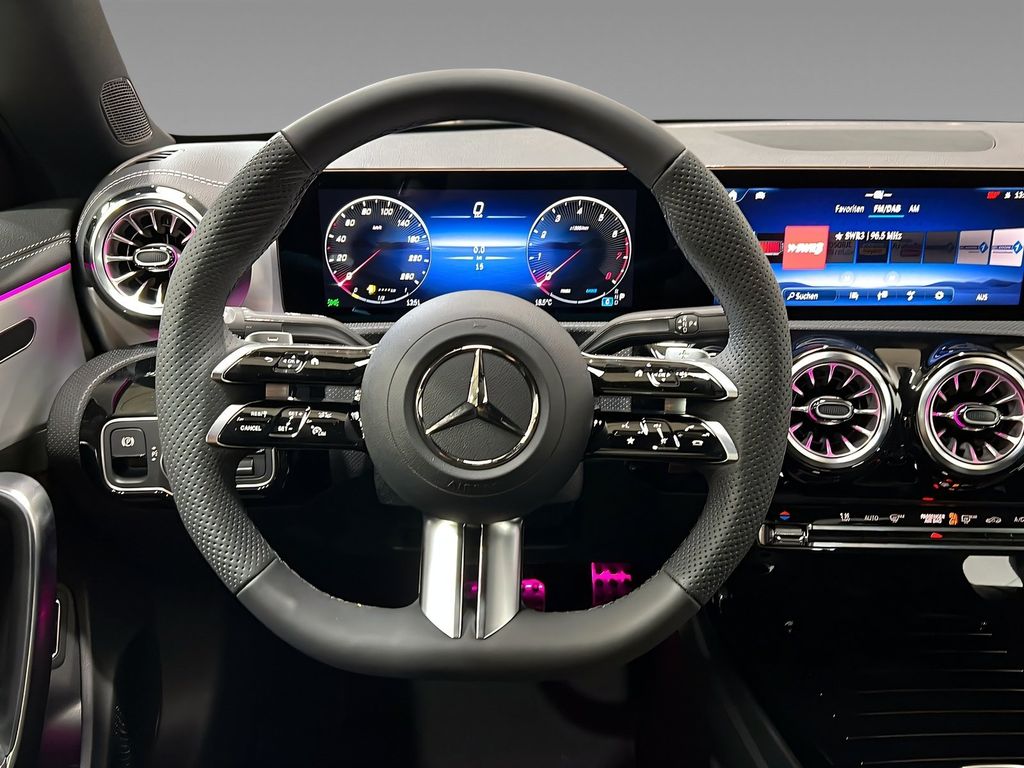Mercedes-Benz CLA 200 2025
