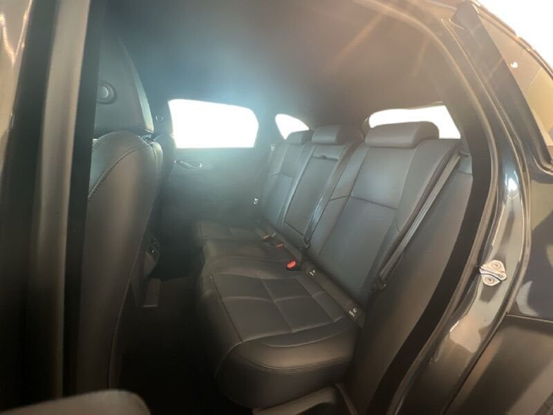 Land Rover Range Rover Velar 2024