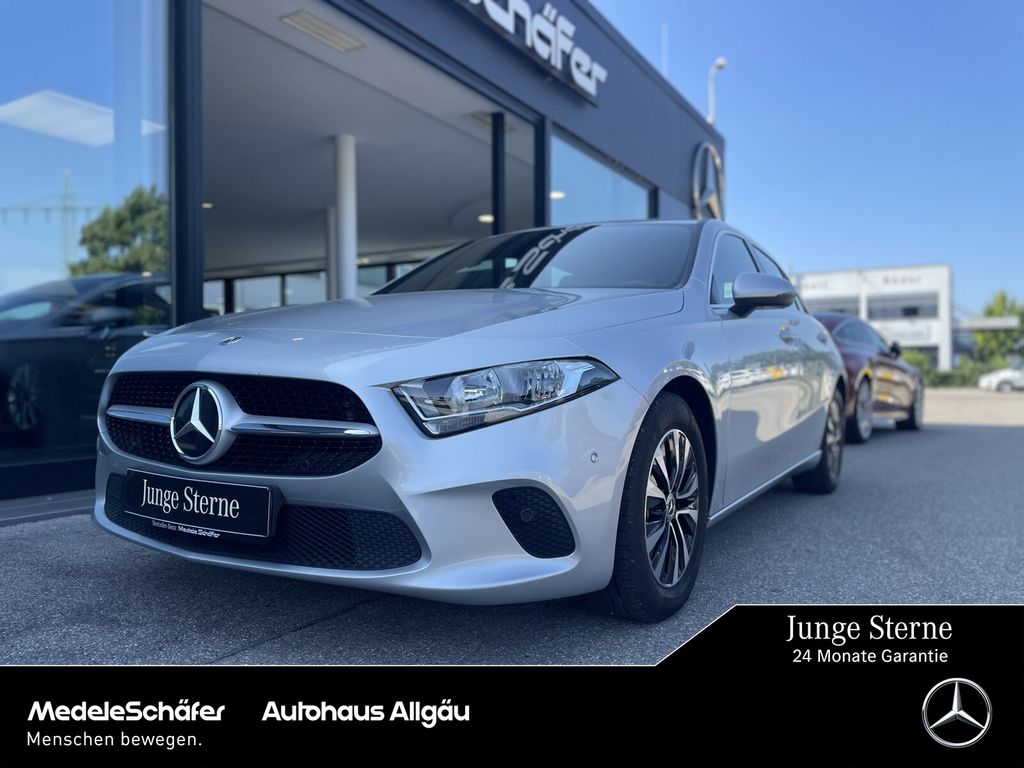Mercedes-Benz A 180 2022