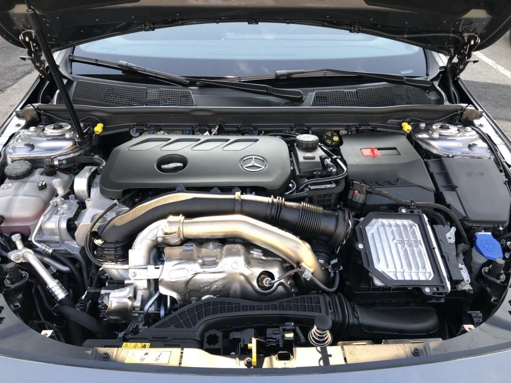 Mercedes-Benz CLA 220 2025