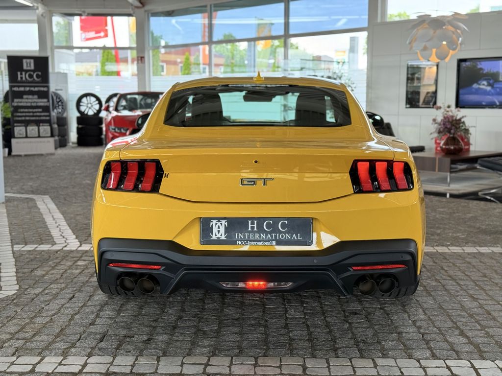 Ford Mustang 2024