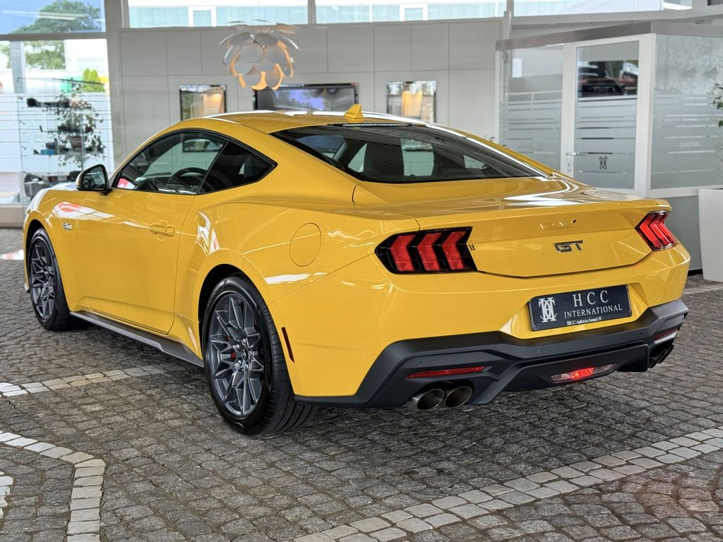Ford Mustang 2024