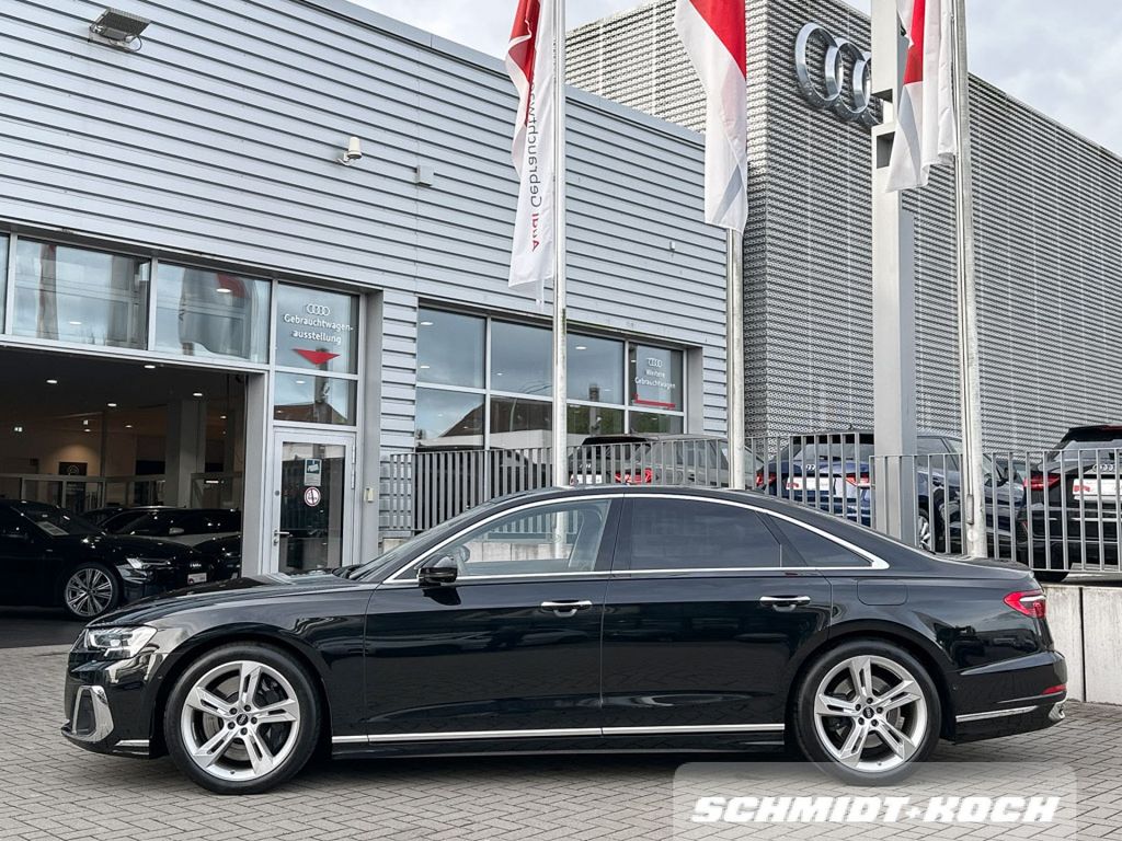 Audi A8 2022