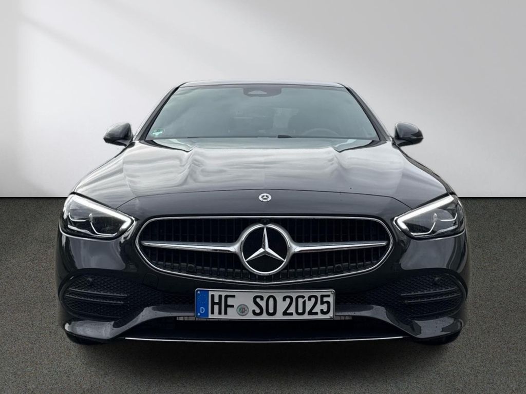 Mercedes-Benz C 200 2025