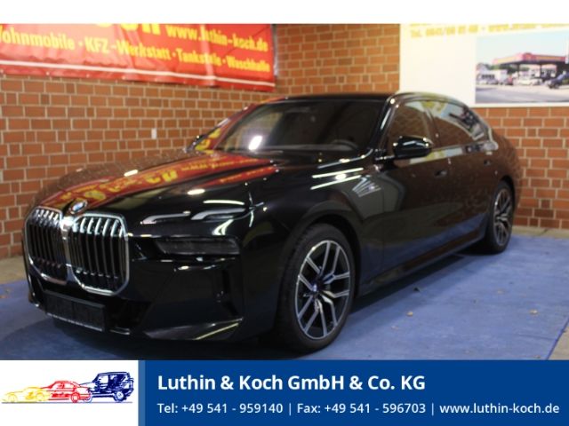 BMW 740 2024