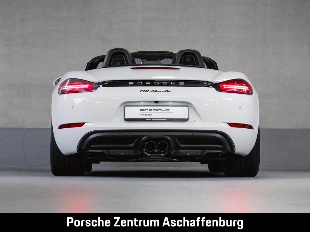Porsche Boxster 2024