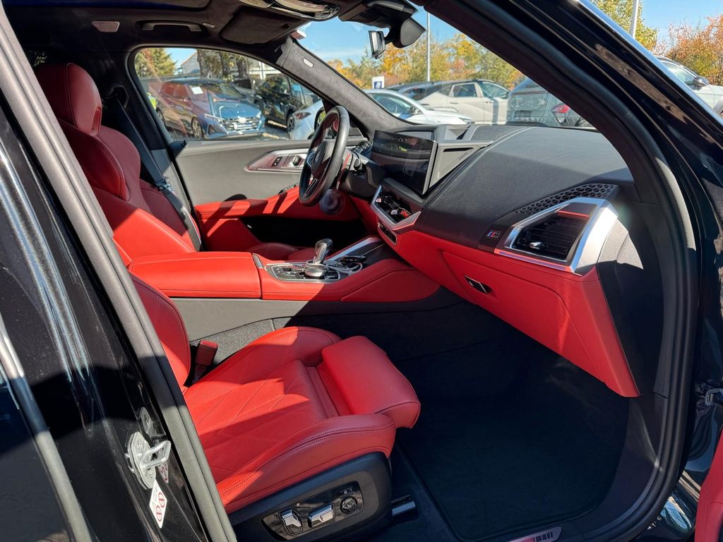 BMW XM 2023