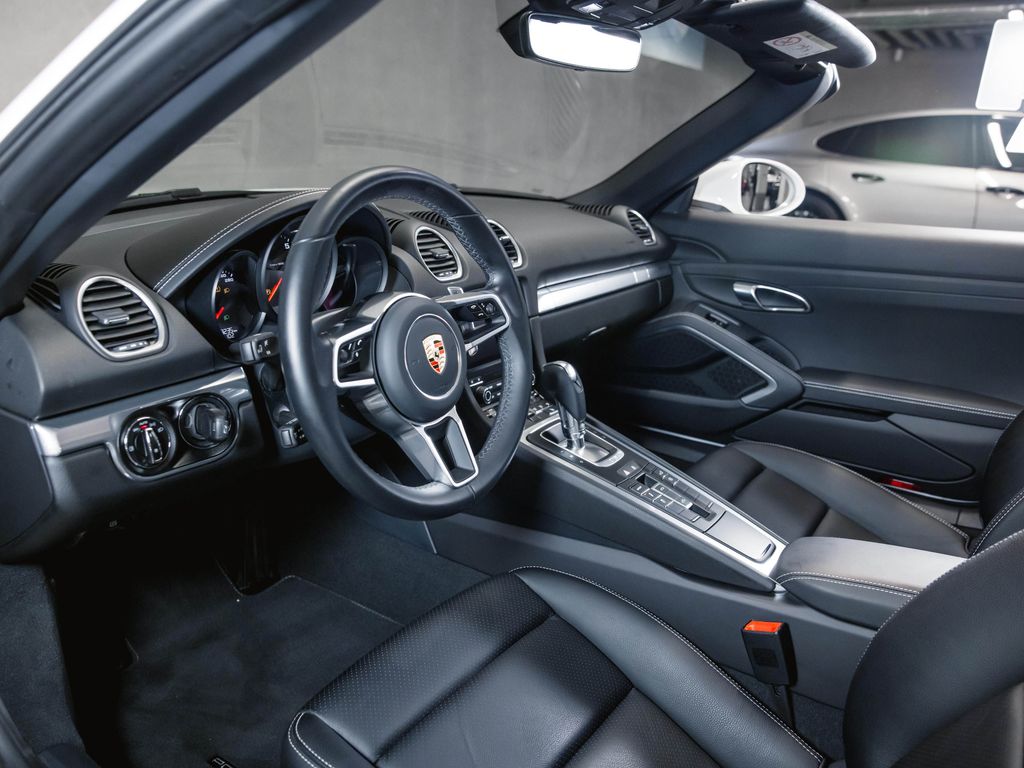 Porsche Boxster 2024