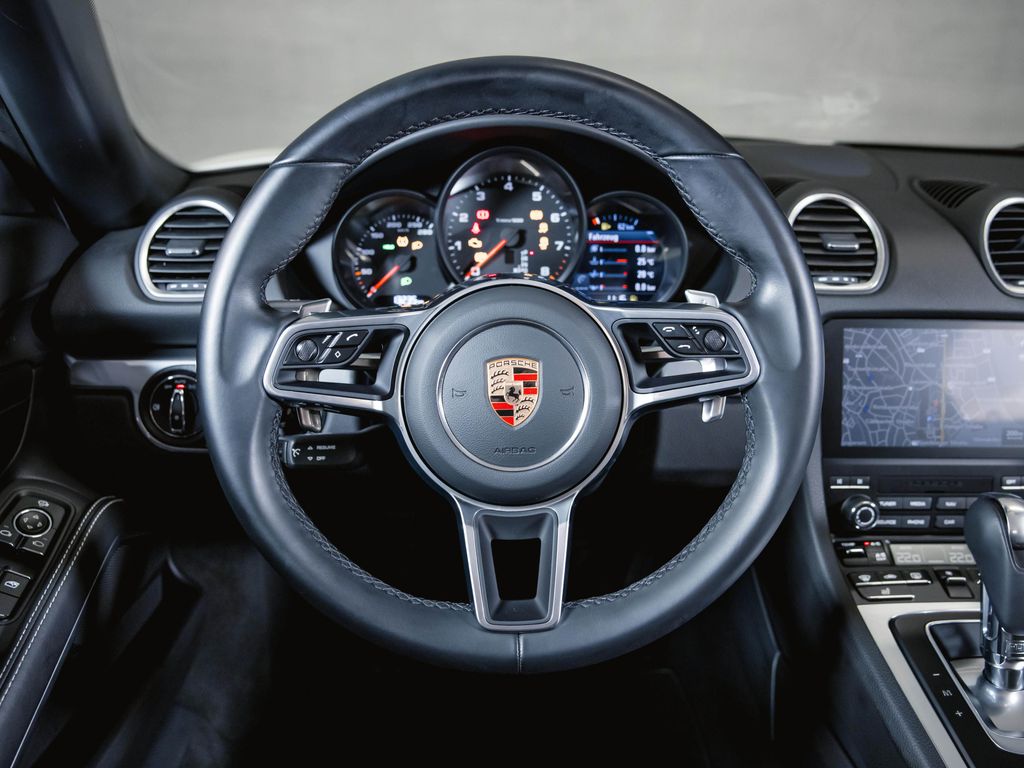 Porsche Boxster 2024