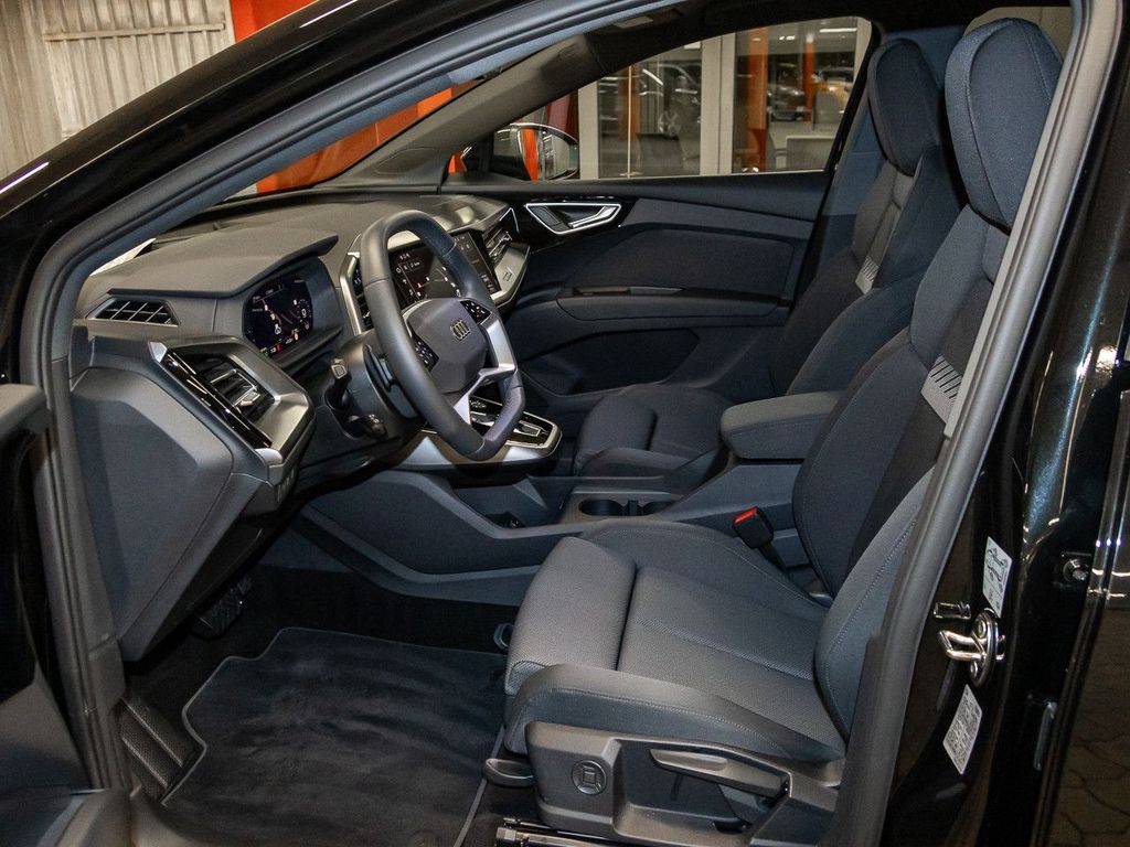 Audi Q4 e-tron 2025