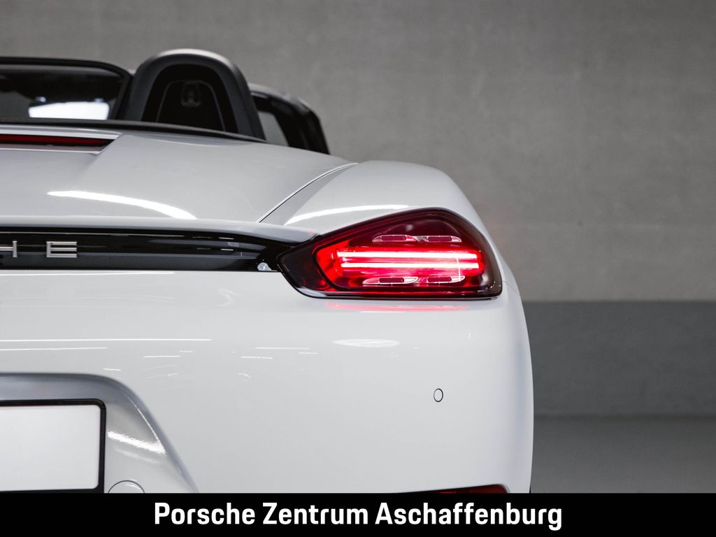 Porsche Boxster 2024