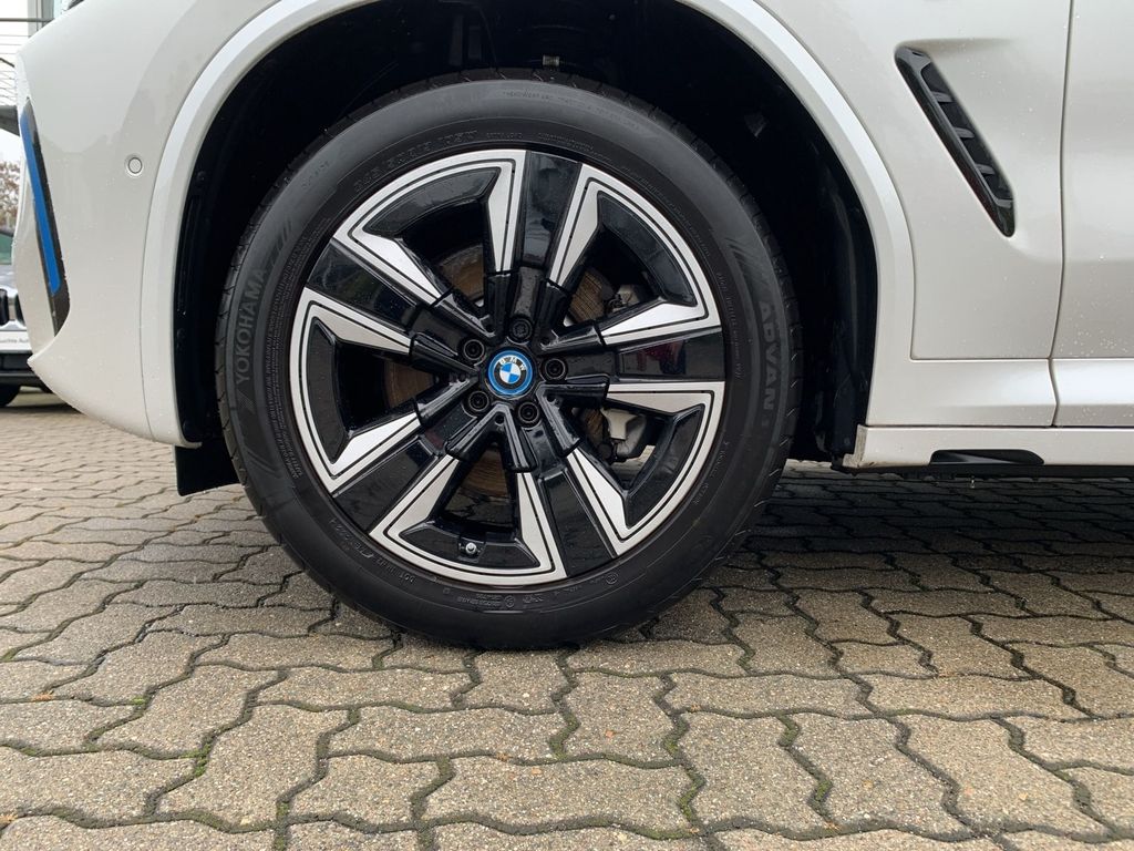 BMW iX3 2022