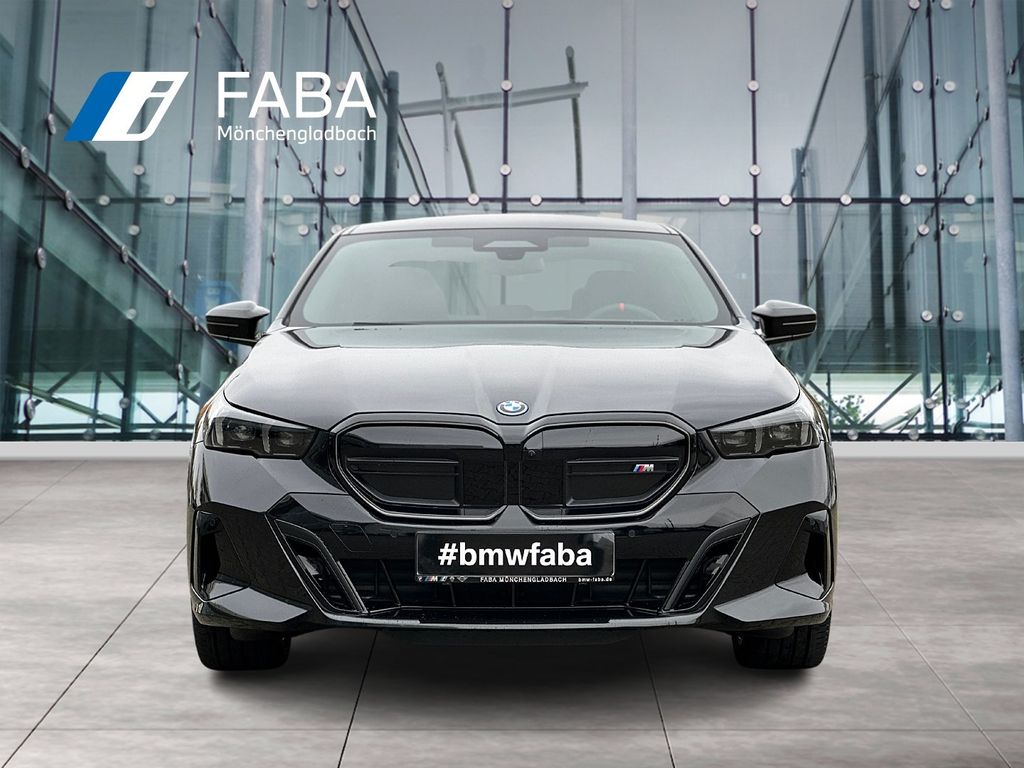 BMW i5 2025