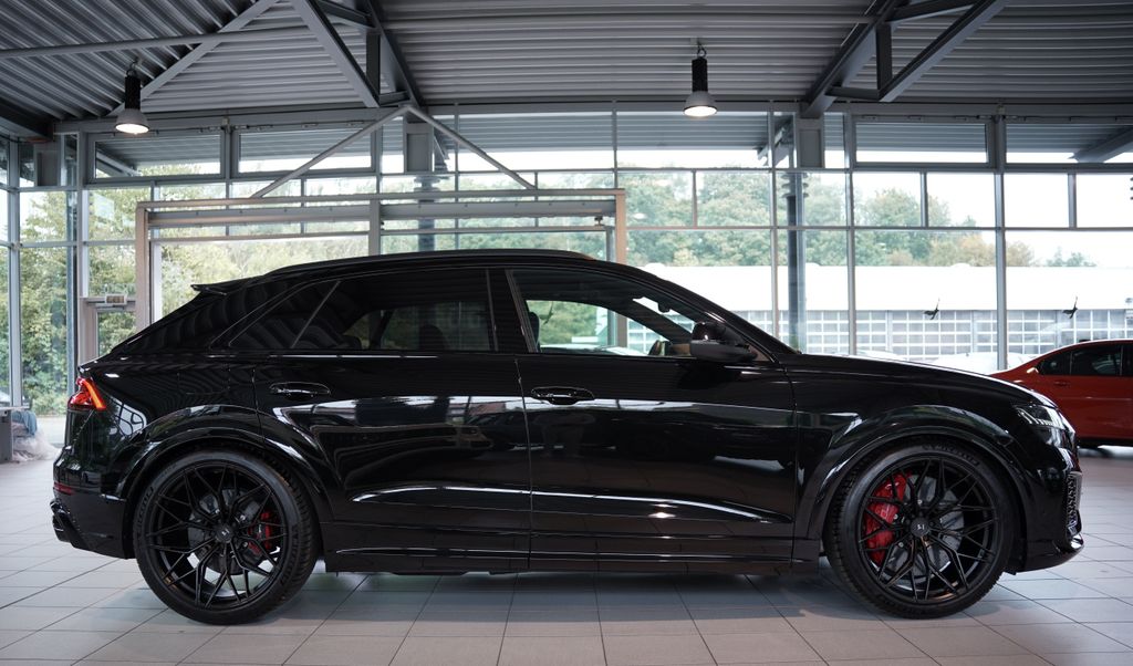Audi RSQ8 2023