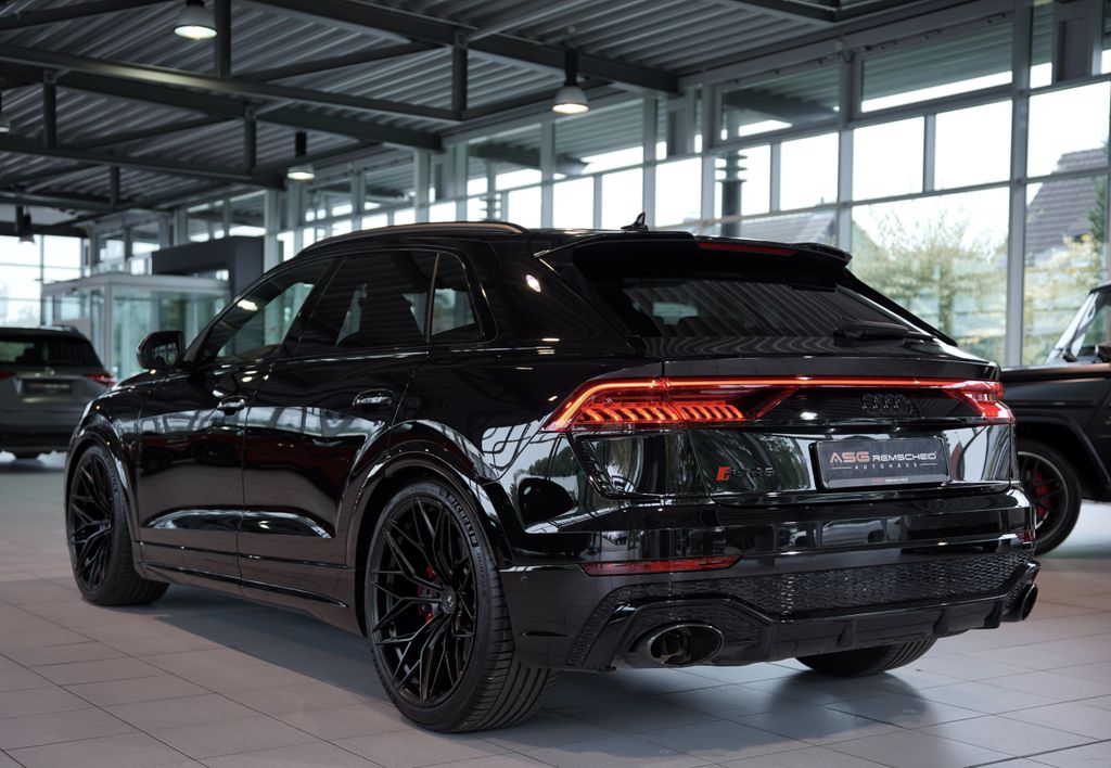 Audi RSQ8 2023