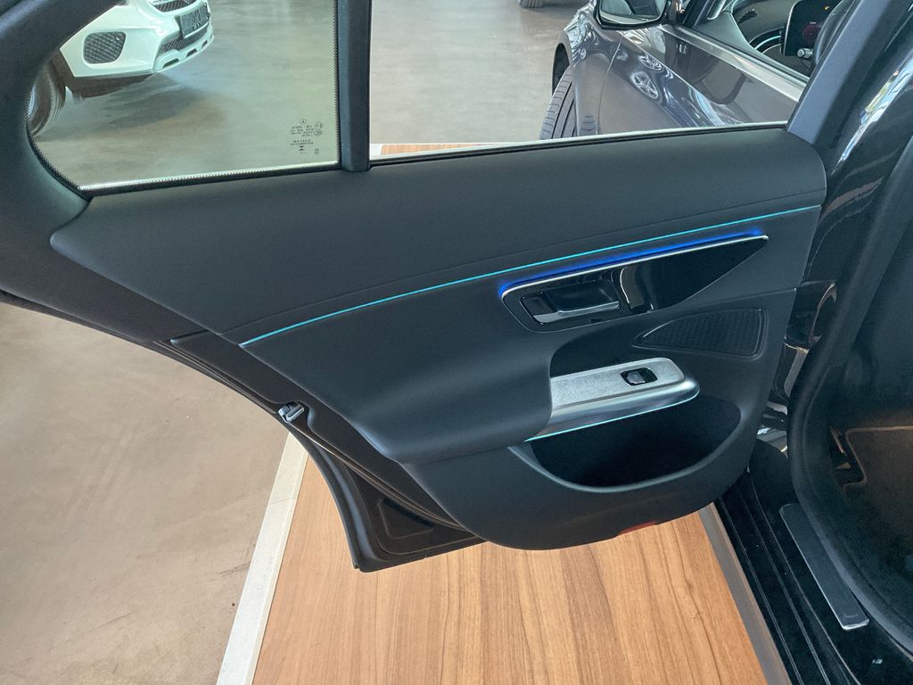 Mercedes-Benz E 220 2024