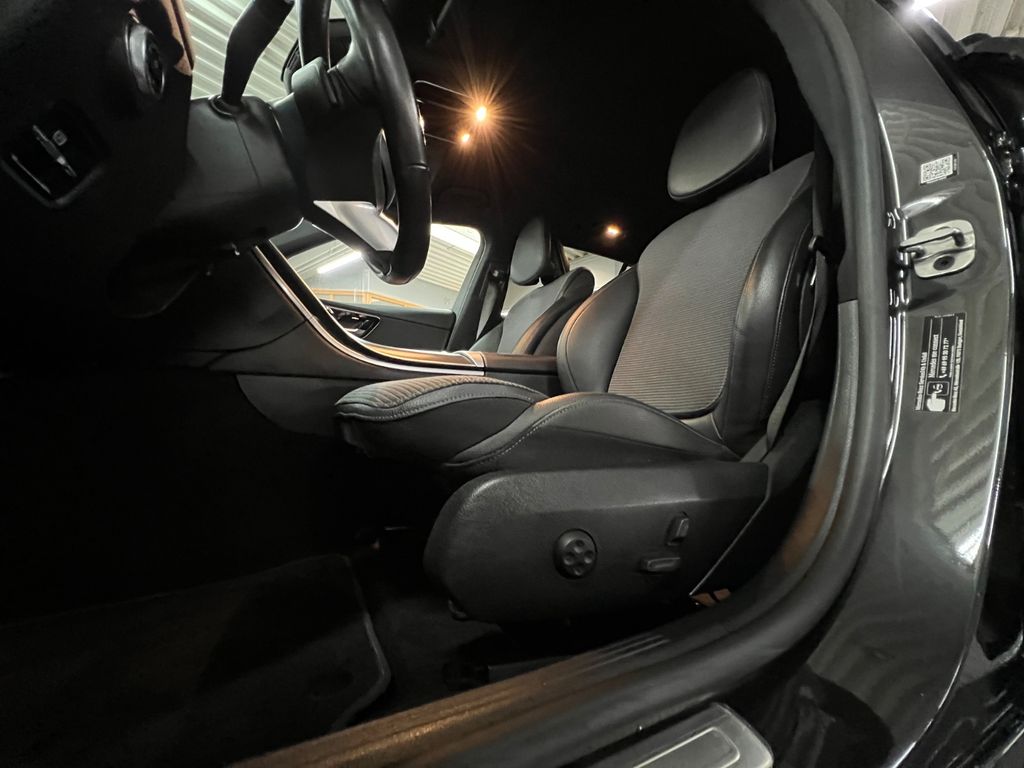 Mercedes-Benz C 220 2023