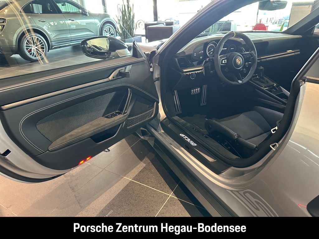 Porsche 992 2025