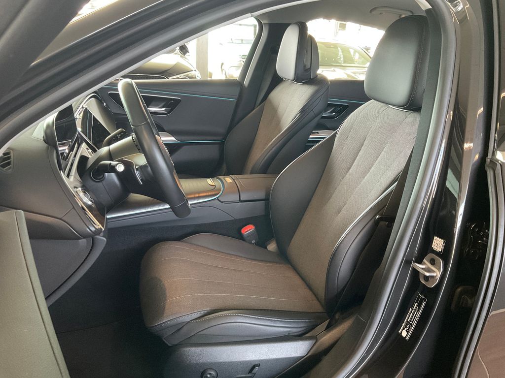 Mercedes-Benz E 220 2024