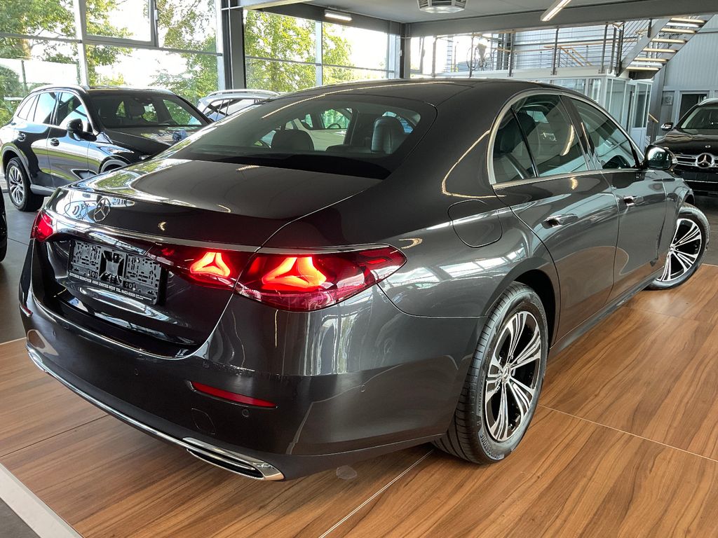 Mercedes-Benz E 220 2024