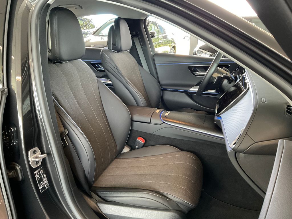 Mercedes-Benz E 220 2024