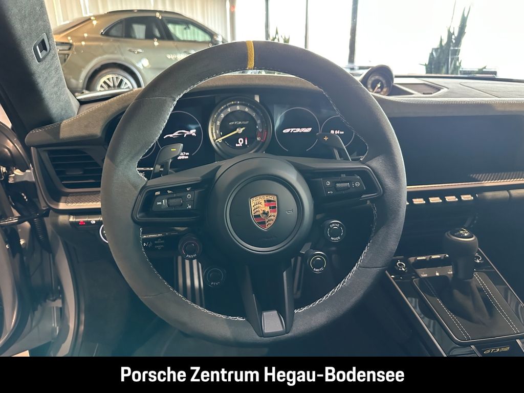 Porsche 992 2025