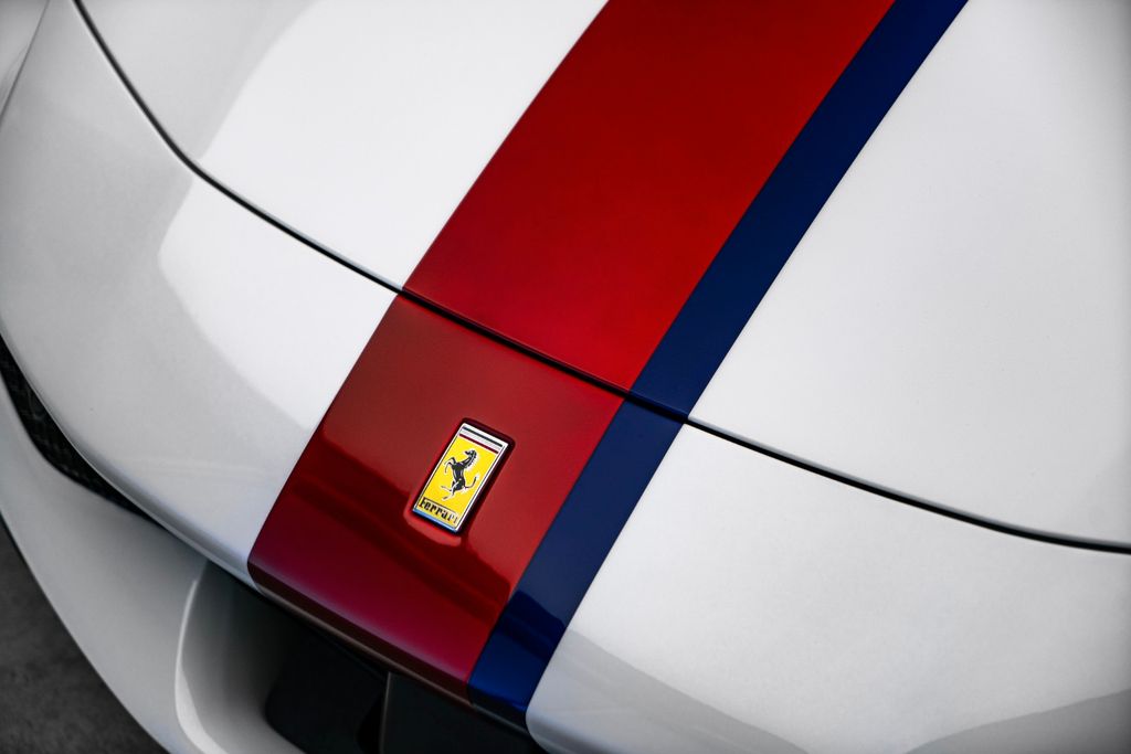 Ferrari 296 GTB 2025