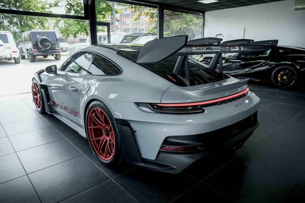 Porsche 992