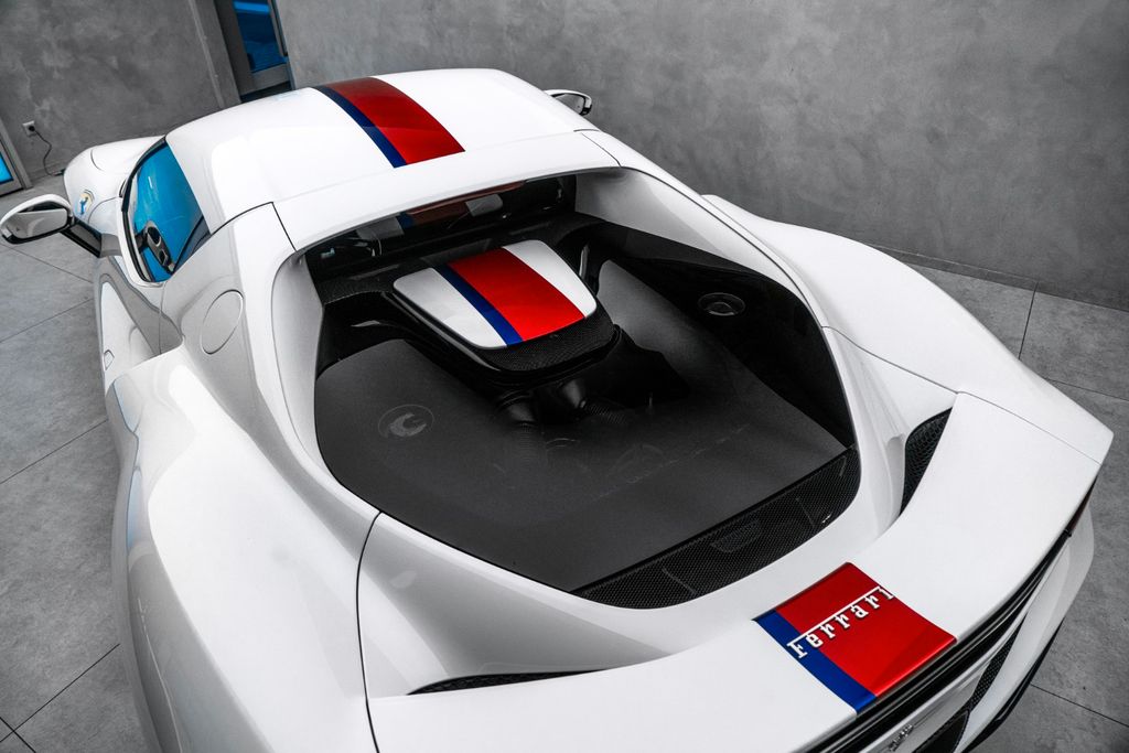 Ferrari 296 GTB 2025