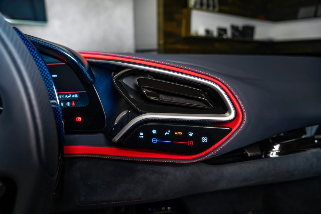 Ferrari 296 GTB 2025