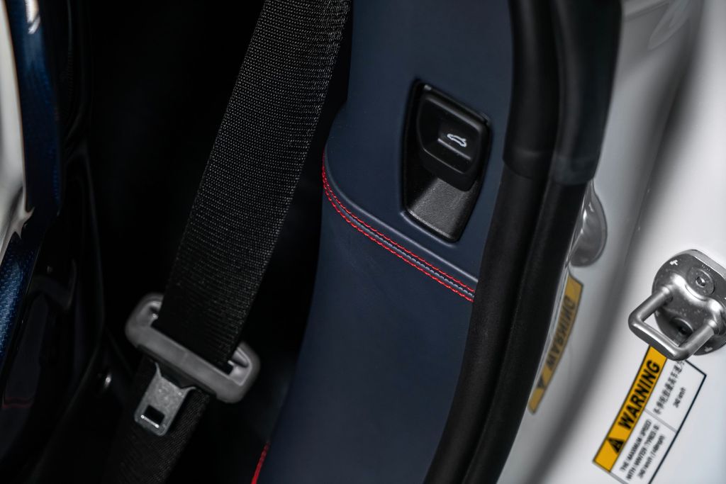 Ferrari 296 GTB 2025