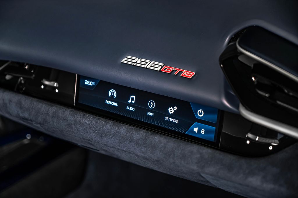 Ferrari 296 GTB 2025