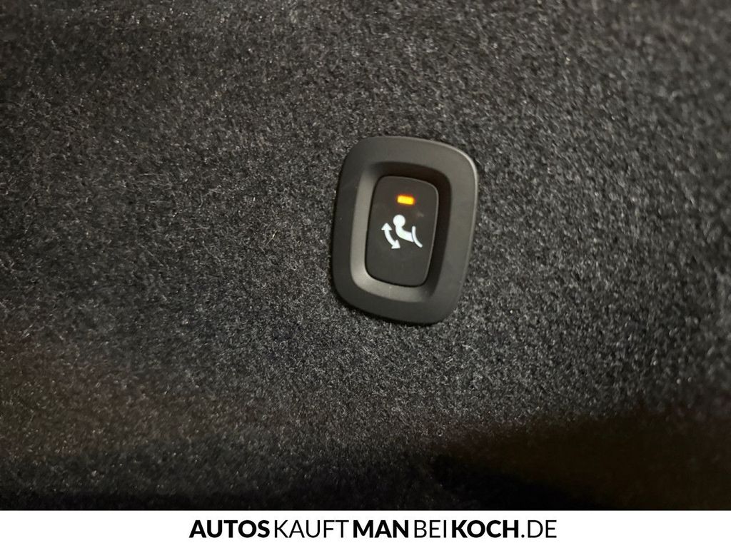 Volvo XC40 2024