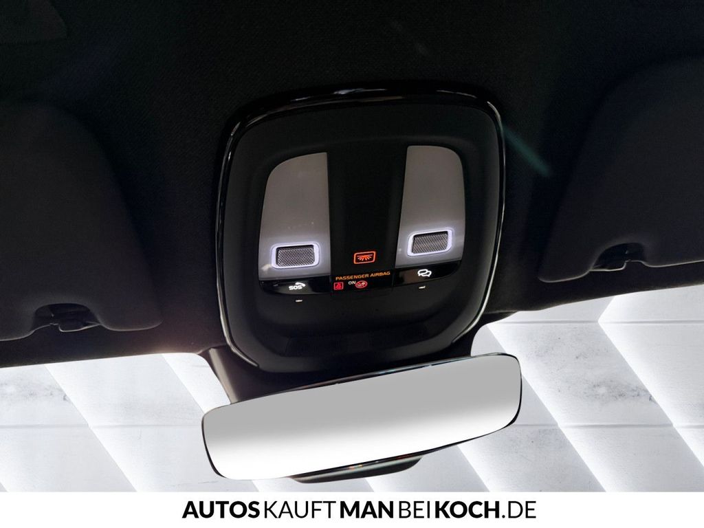 Volvo XC40 2024