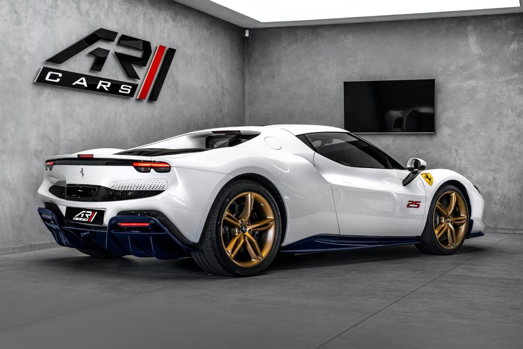 Ferrari 296 GTB 2025