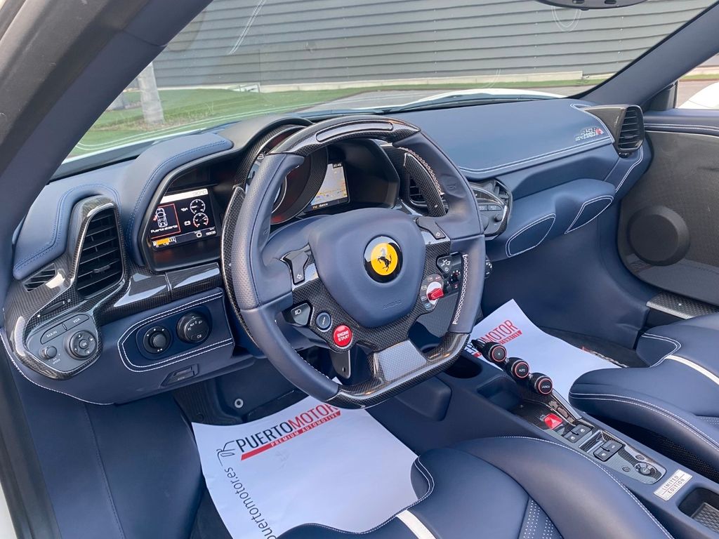 Ferrari 458 2015