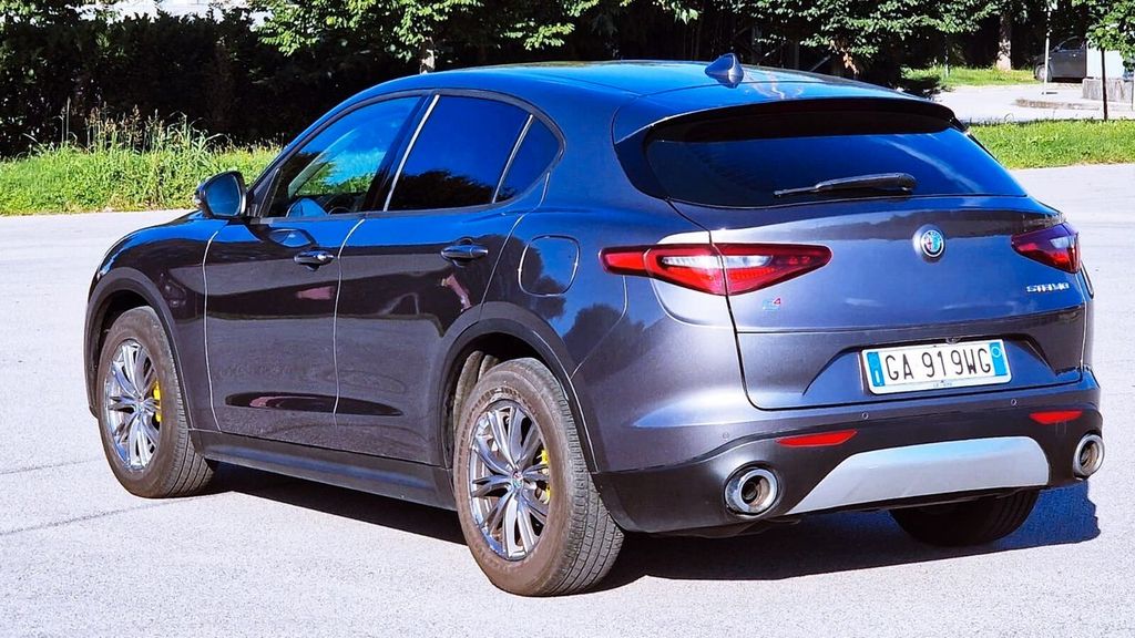 Alfa Romeo Stelvio 2020