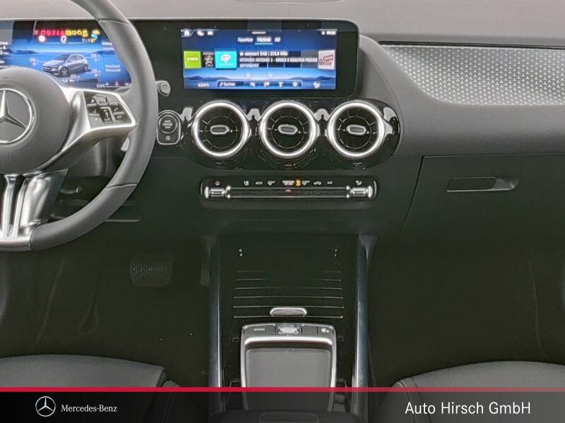 Mercedes-Benz B 200 2024