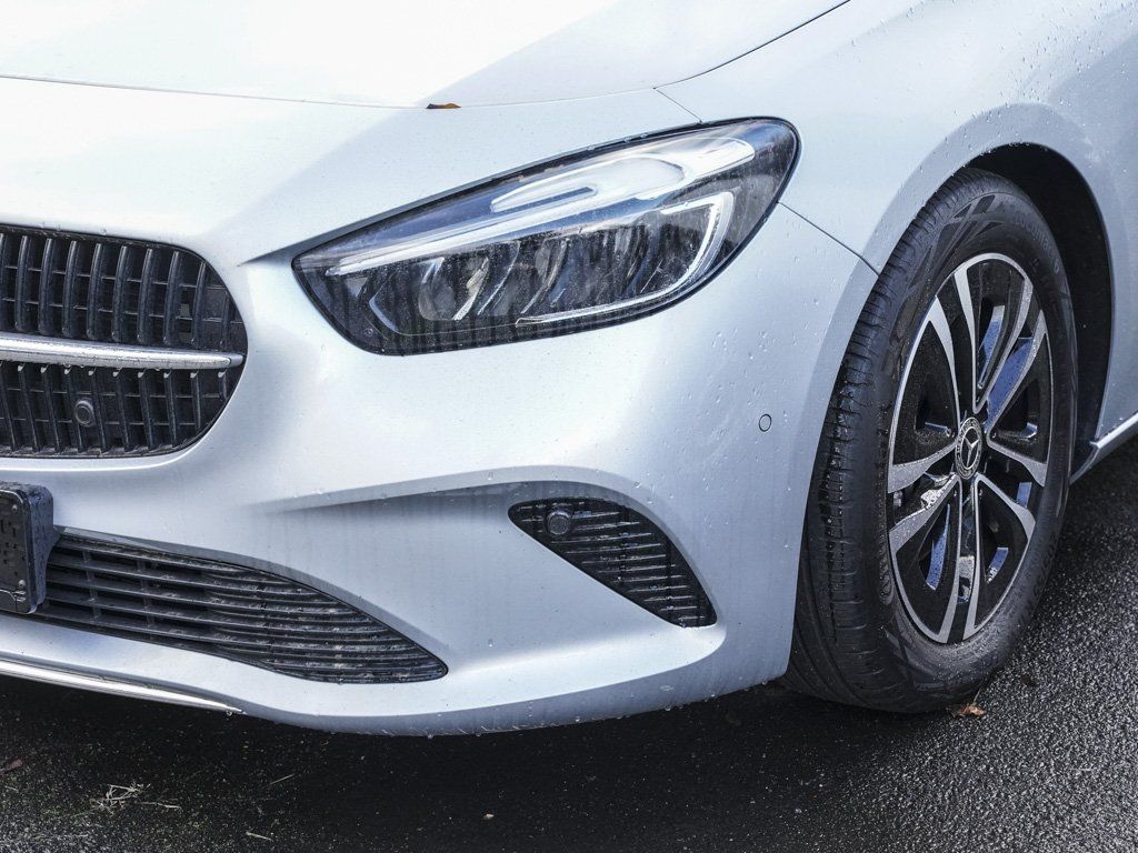 Mercedes-Benz B 200 2025