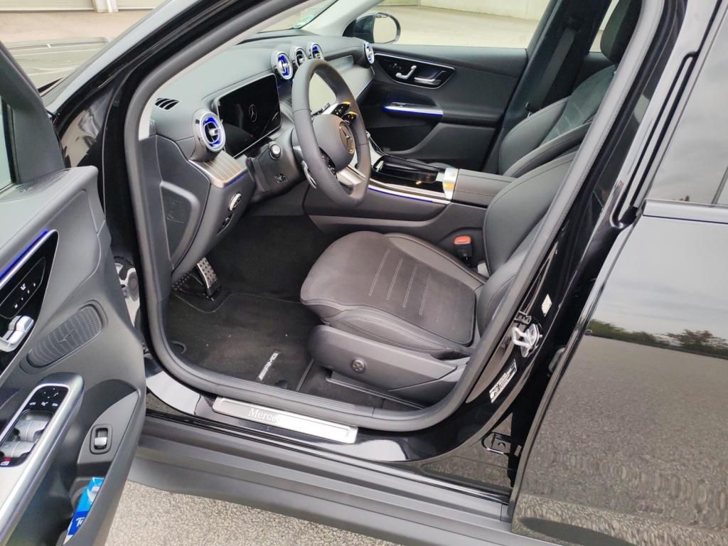 Mercedes-Benz GLC 300 2025