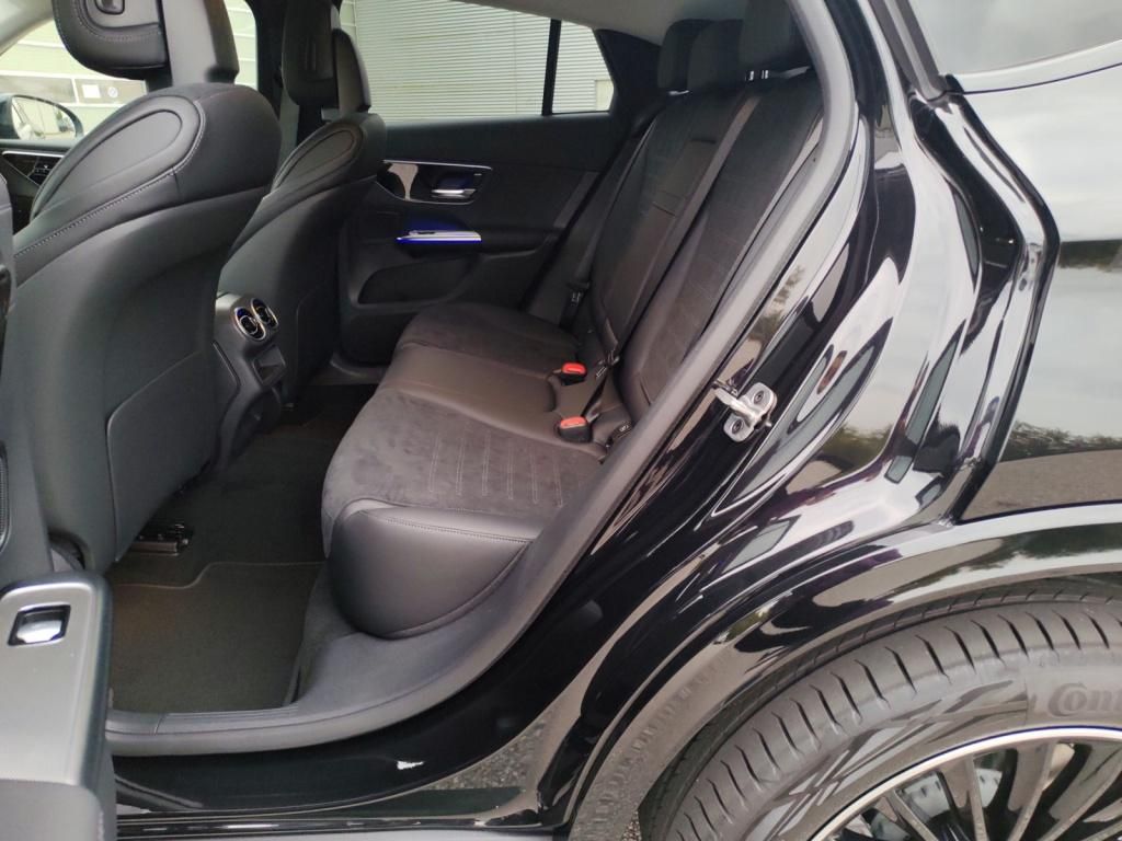 Mercedes-Benz GLC 300 2025