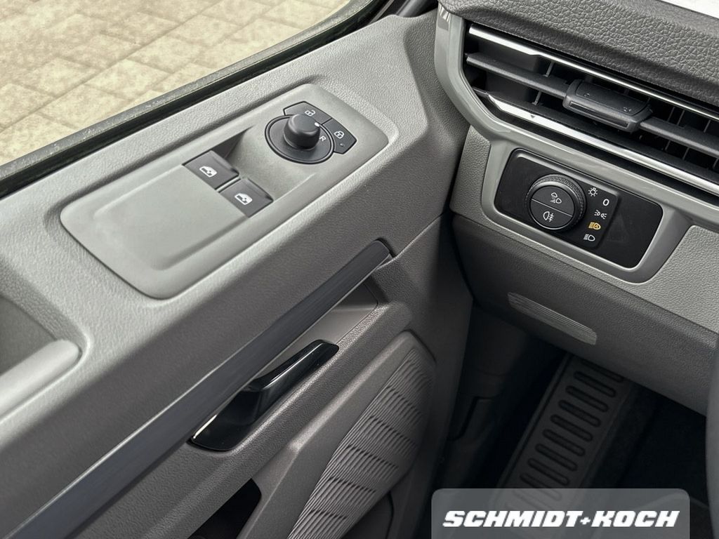 Volkswagen T7 Caravelle 2025