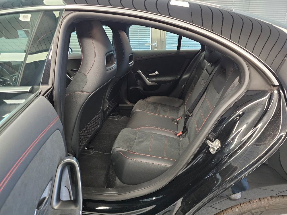 Mercedes-Benz CLA 200 2025