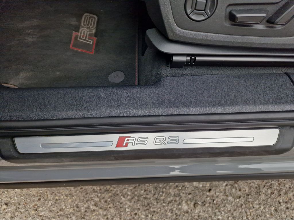 Audi RSQ3 2022