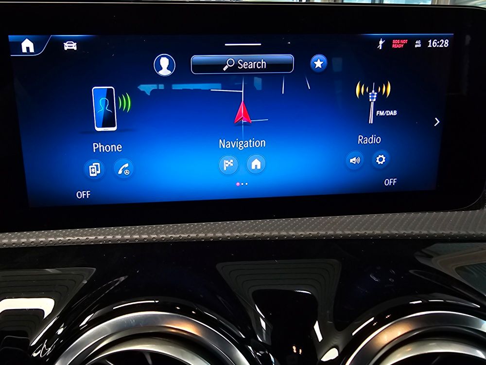 Mercedes-Benz CLA 200 2025